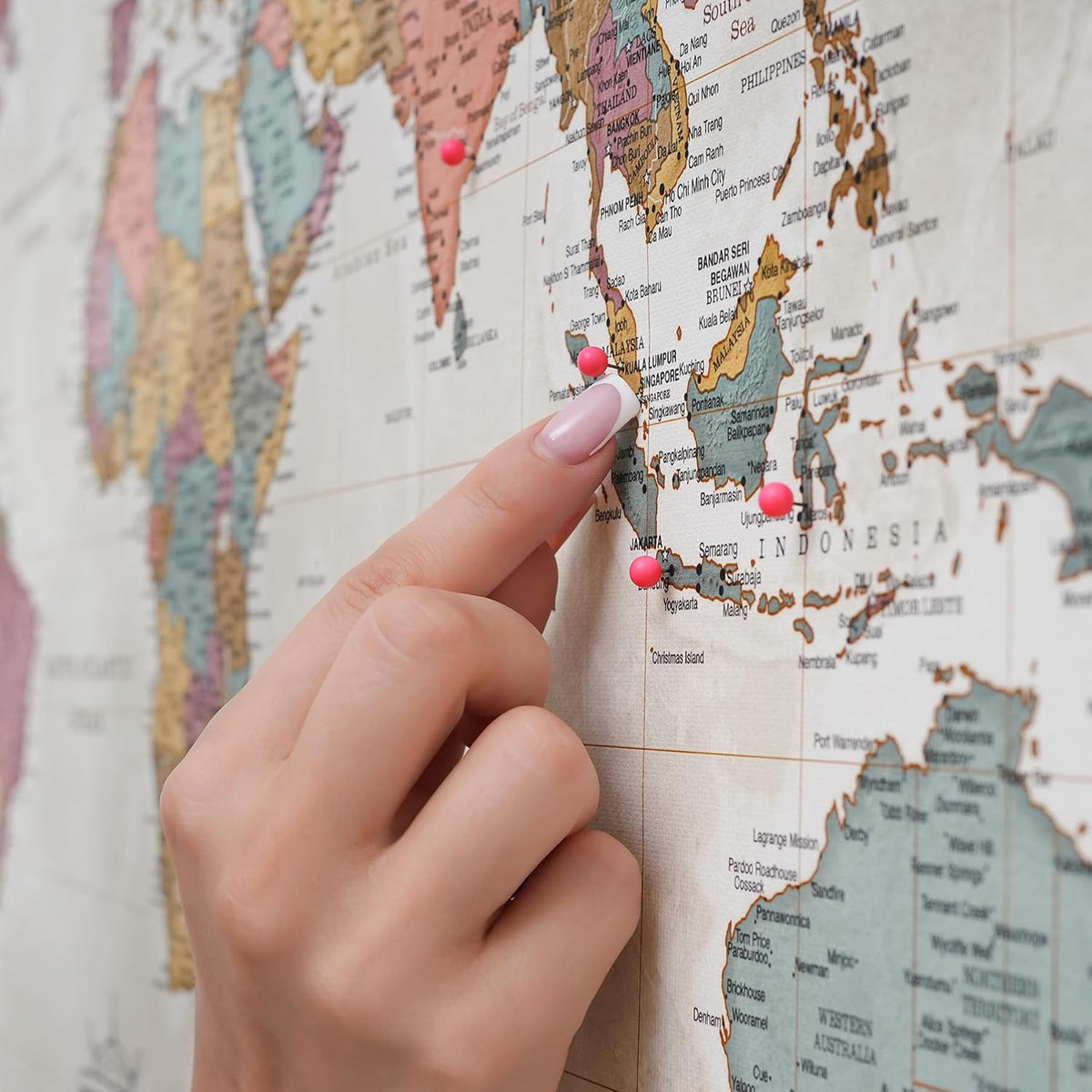 Canvas World Map with Cork Pin Board - English Lettering - Decorative Wall Decoration for All Rooms - Canvas Pictures with World Map Motif (70x50 cm, Pattern 20)