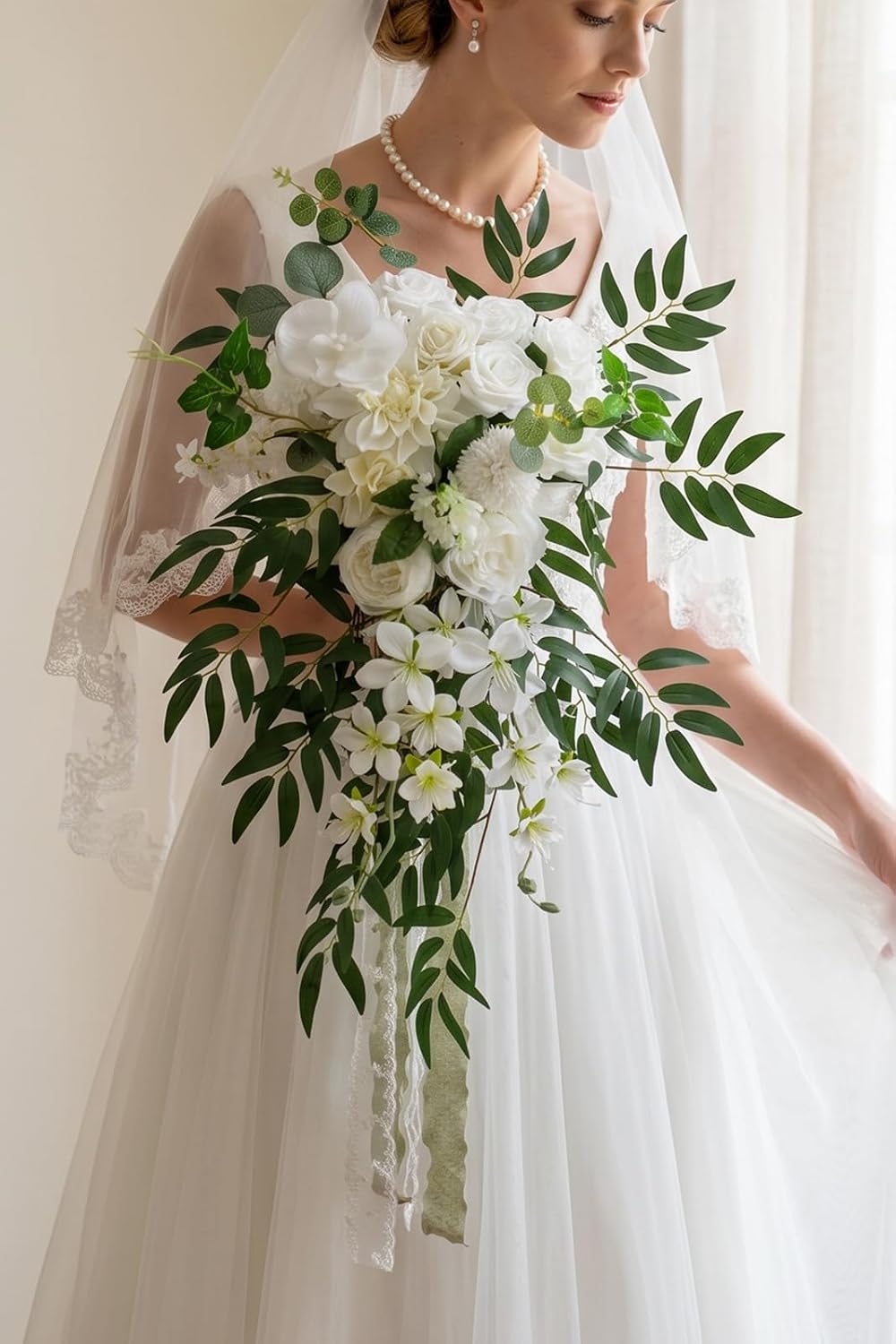 Lisuun Wedding Bouquet for Bride, Round Silk Bridal Flower Bouquet | For Ceremonies, Anniversaries, Bridal Photos and Vase Display After the Wedding