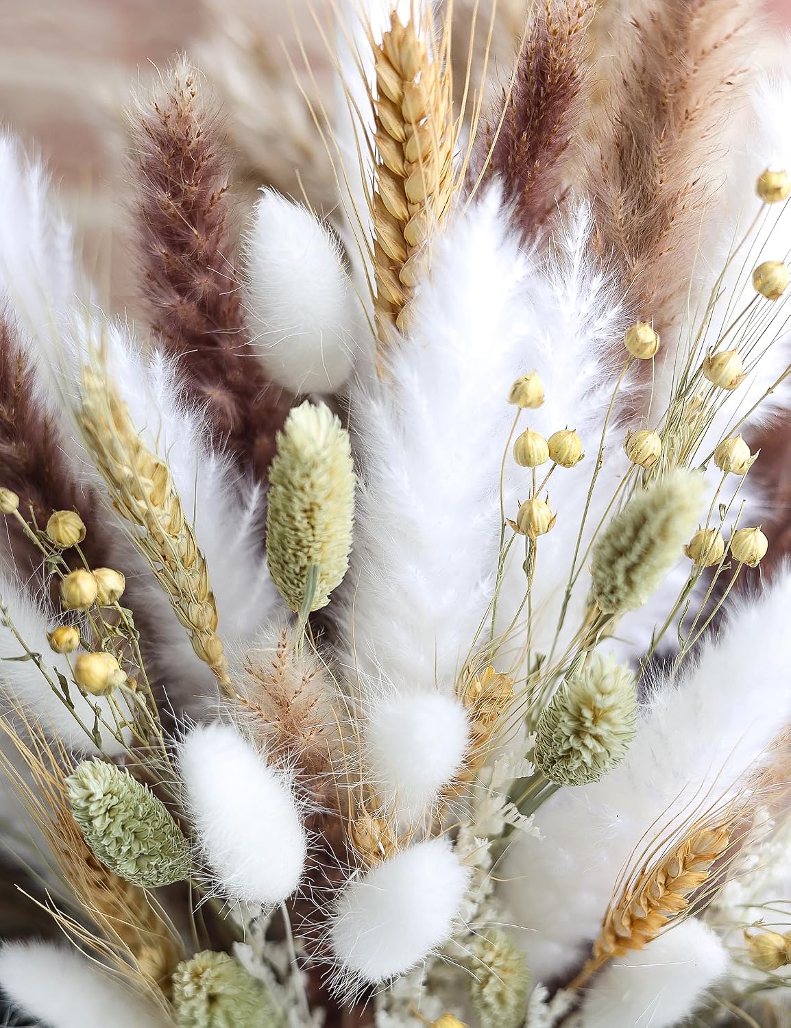 xin's convey 126pcs Dried Pampas Grass Decorations, Dried Flowers Bouquet, Reed Grass Bouquet for Boho Floral Wedding, Bedroom, Rustic Farmhouse Decor. (White)